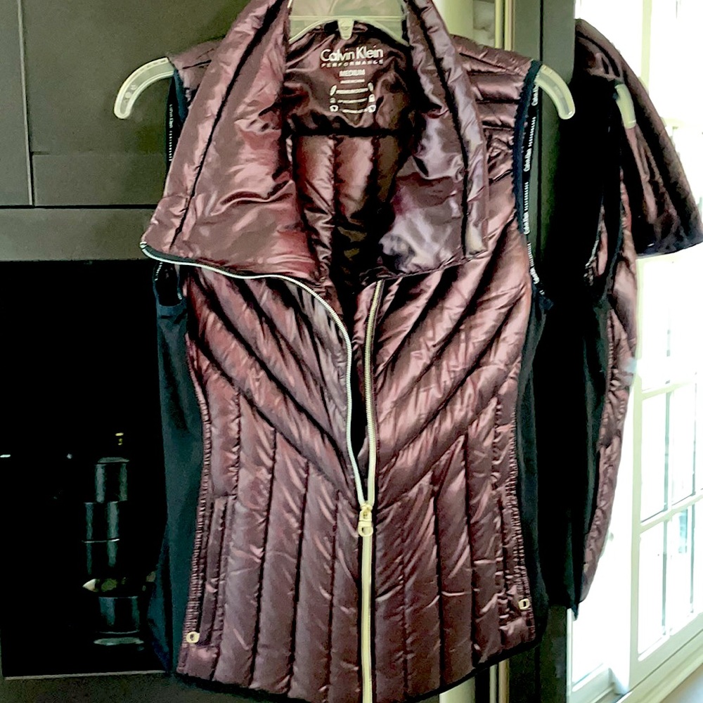Down marroon Calvin Klein vest